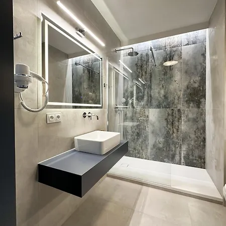 Dwupoziomowy Maisonette 49 דירה